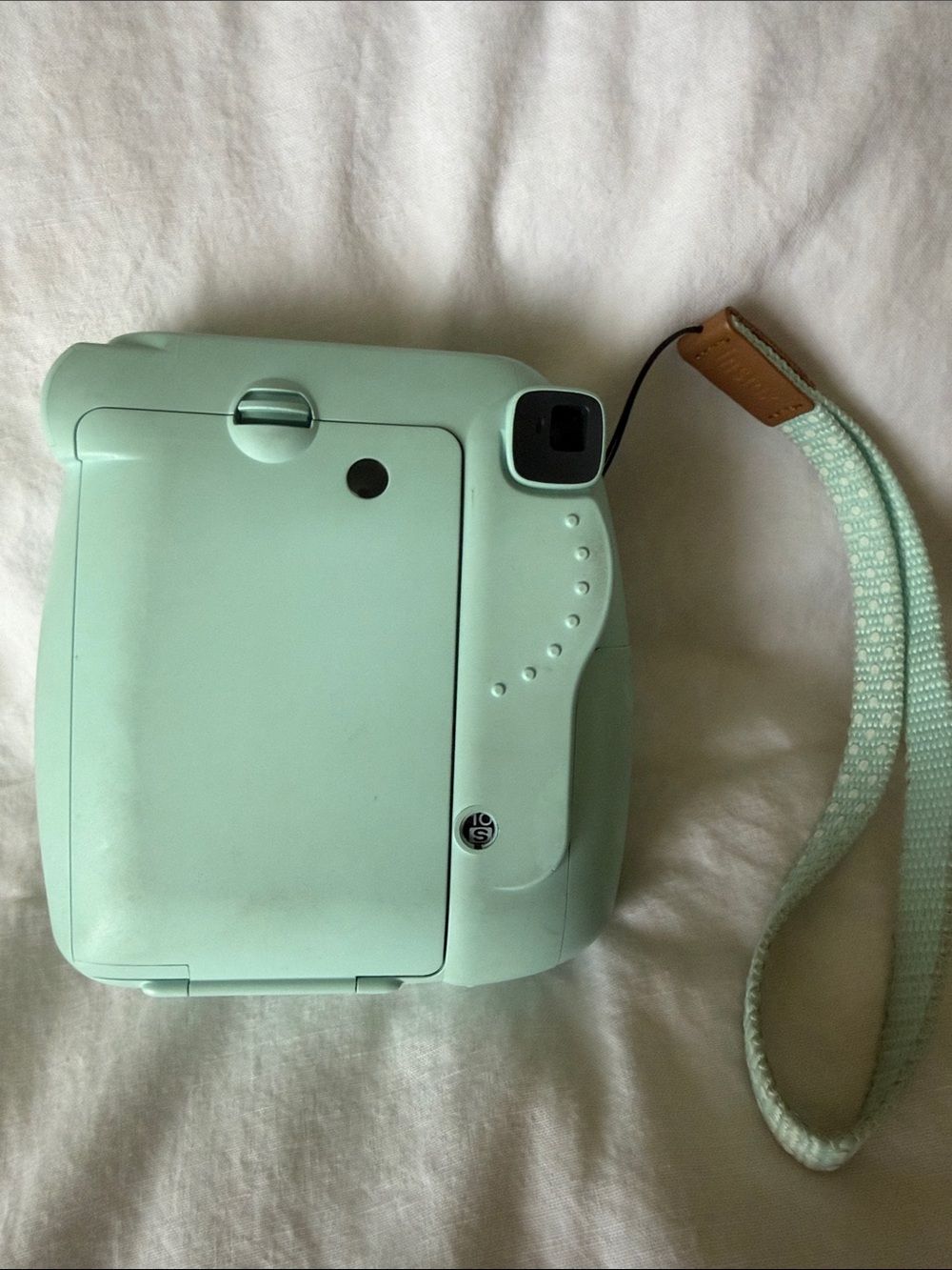 Fujifilm Instax Mini 9 Instant Camera - Mint Green - Picture 3 of 5